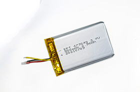 3.7V 473048 800mAh 车载电子聚合物锂电池